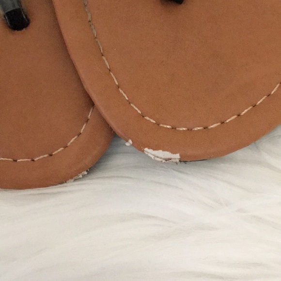 Two pairs‎ of sandals APT 9 and RUE 21 sz 8 - Picture 7 of 8